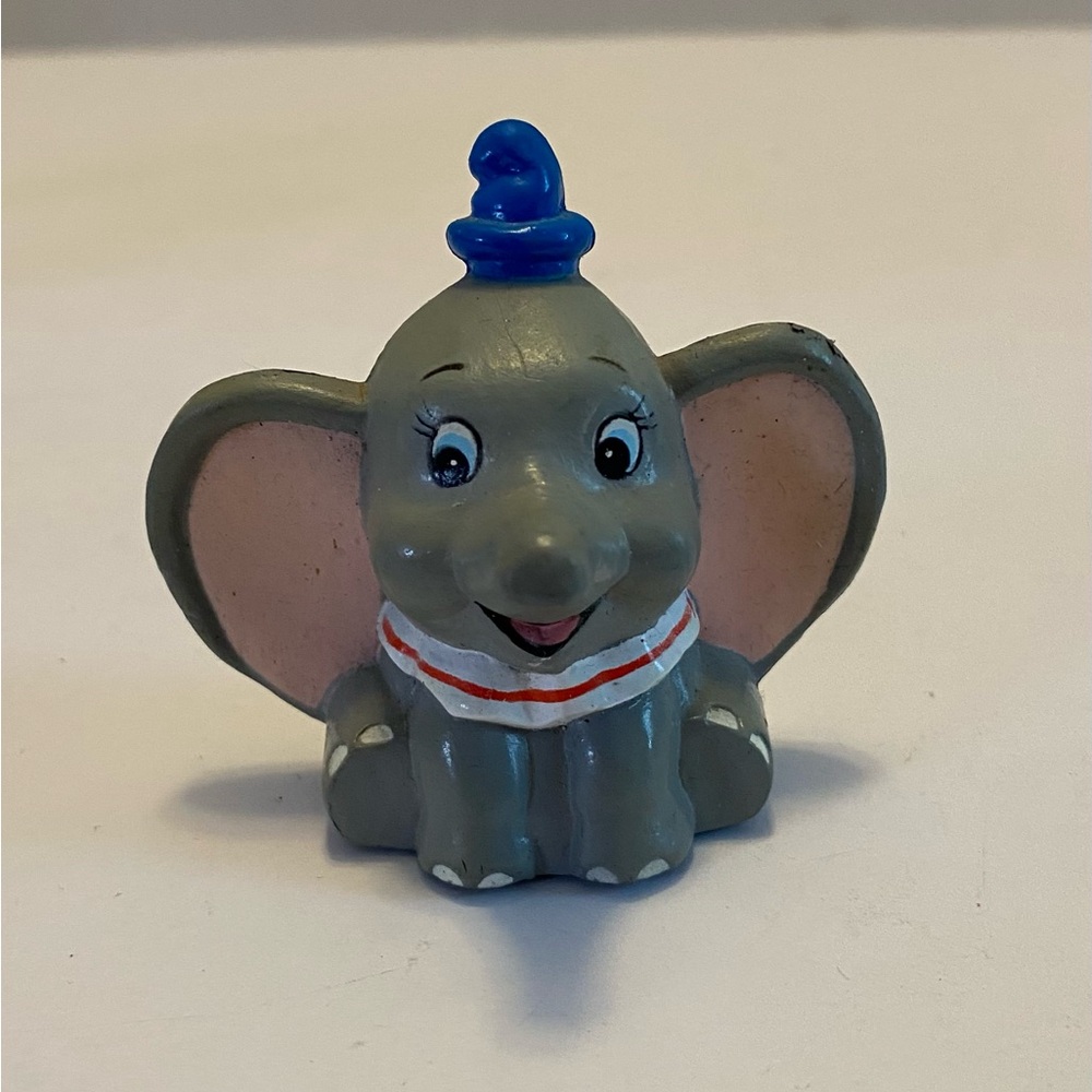 Walt Disney Productions Plastic Dumbo Small Collection Figures Dumbo W/Cute Ears